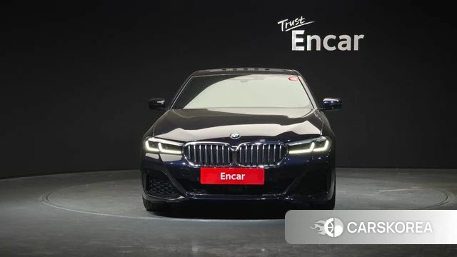 BMW 5 Series (G30) id 3877541 из Кореи 13