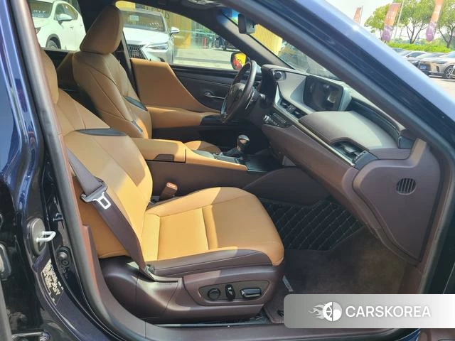 Lexus ES 2021 Синий из Китая, фото 5