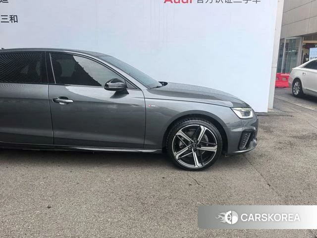 Audi A4L id 4367539 из Китая 8