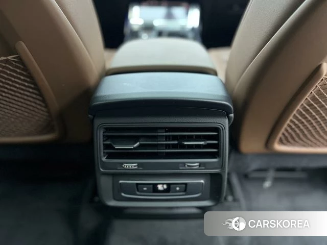 Audi Q7 id 4208048 из Китая 23