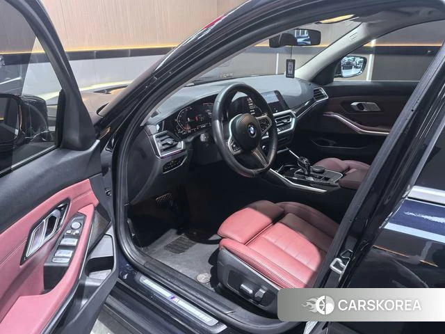 BMW 3 series 2021 Черный из Китая, фото 3