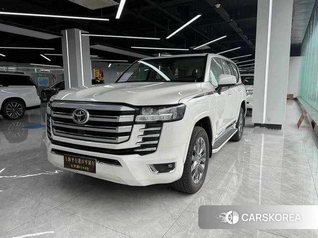 Toyota Land Cruiser (imported) 2025 Белый из Китая, фото 6