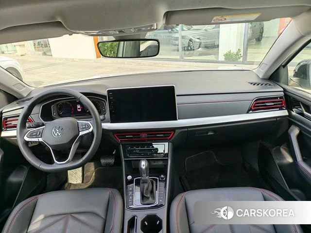 Volkswagen Lavida 2024 Белый из Китая, фото 3