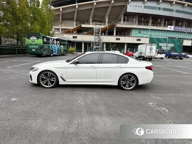 BMW 5 Series (G30) id 3132753 из Кореи 13