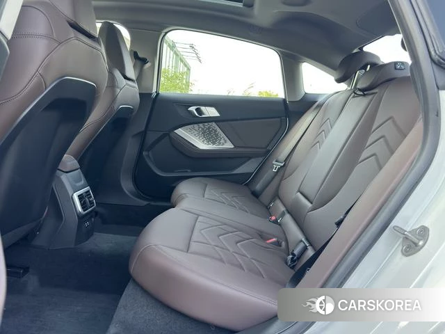 BMW 2 series id 4273781 из Китая 7
