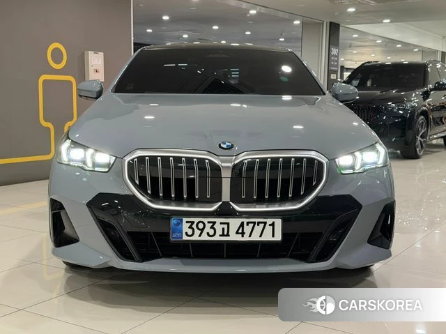 BMW 5 Series (G60) id 4322053 из Кореи 13