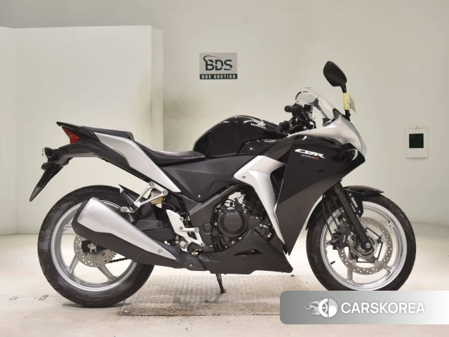 Проданный Honda CBR250R ABS 2011 из Японии