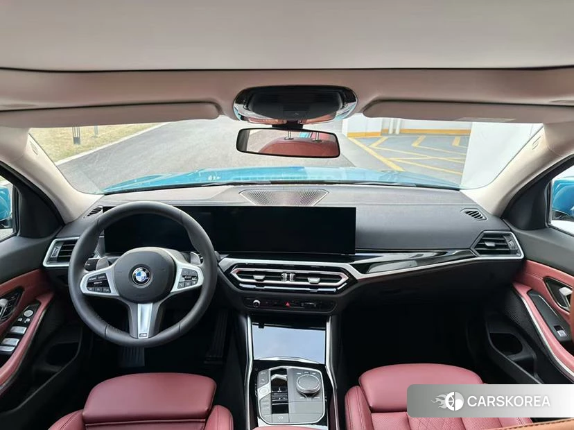 BMW 3 series 2022 Синий из Китая, фото 3