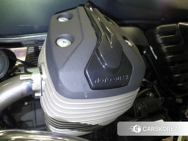 Engine photo