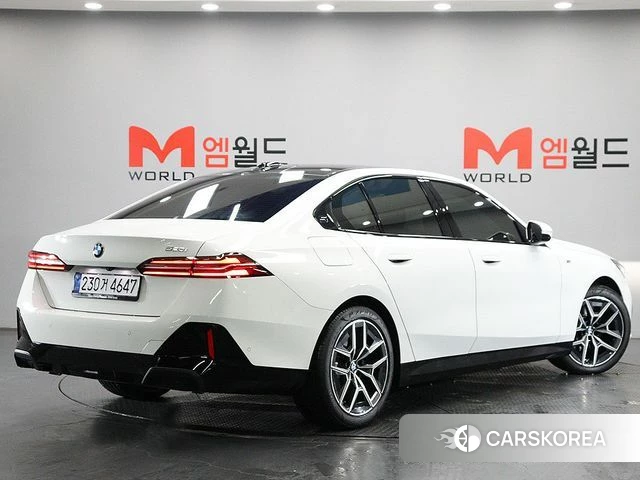 BMW 5 Series (G60) id 4349084 из Кореи 13