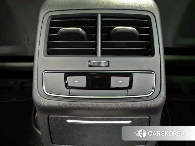 Audi A4L id 4313697 из Китая 10