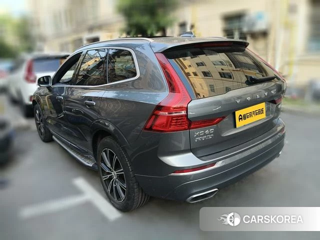 Volvo XC60 2021 Темно-серый из Китая, фото 3