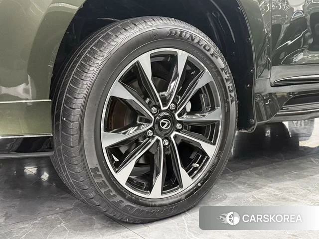 Lexus LX id 4276592 из Китая 8