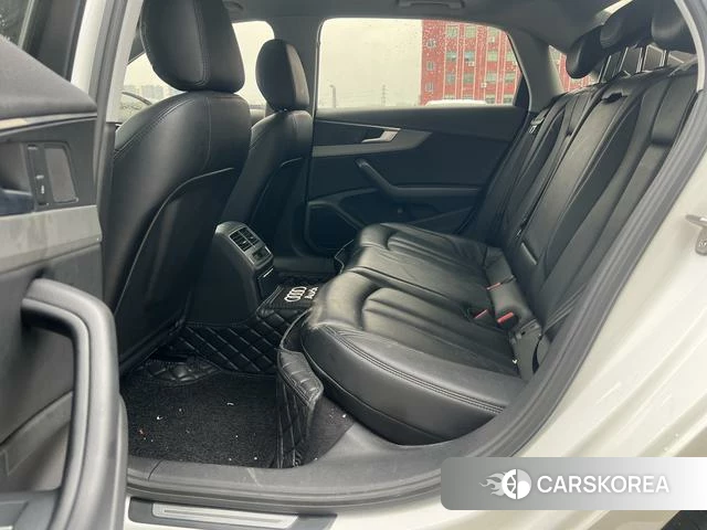 Audi A4L id 4227879 из Китая 12