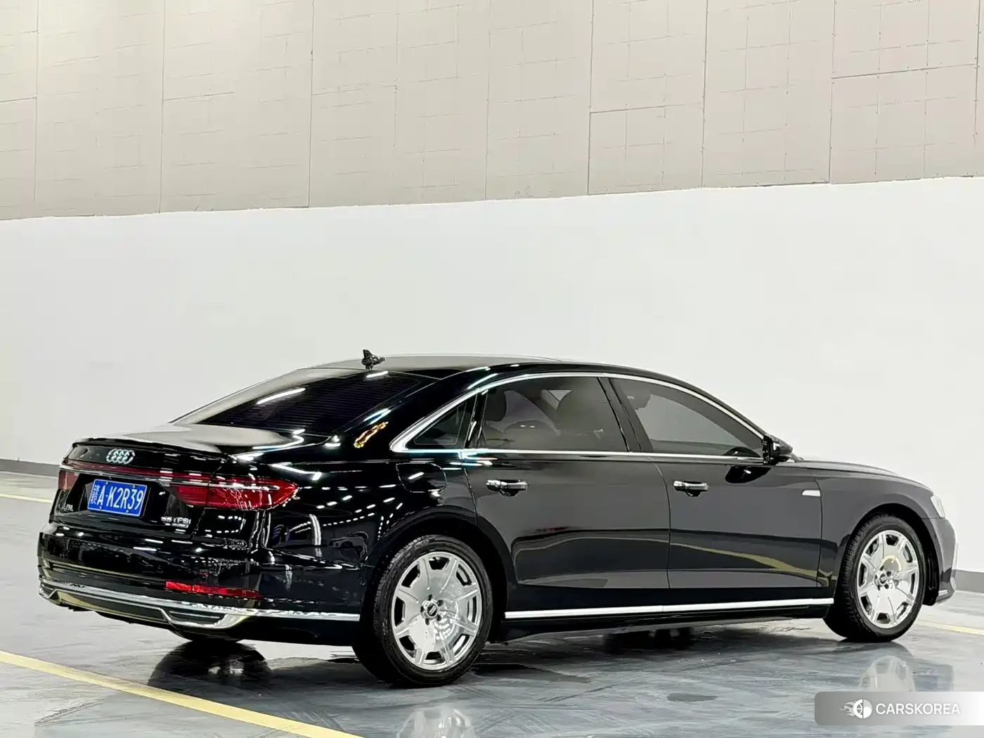 Audi A8 2019 Черный из Китая, фото 3