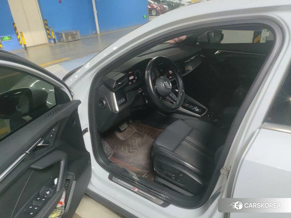 Audi A3 2022 Белый из Китая, фото 3