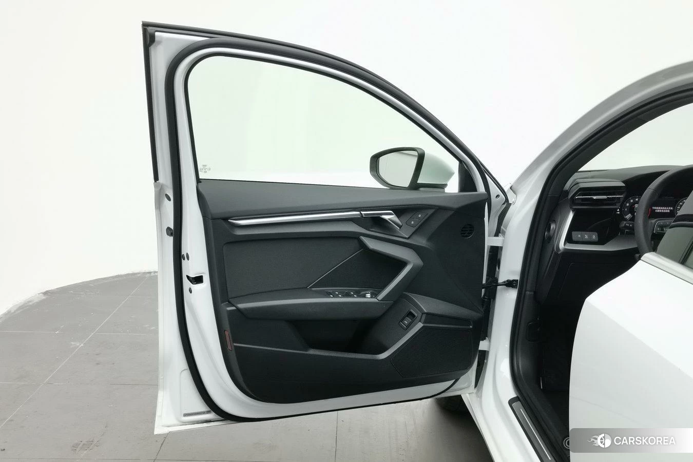 Audi A3 id 4419312 из Китая 17
