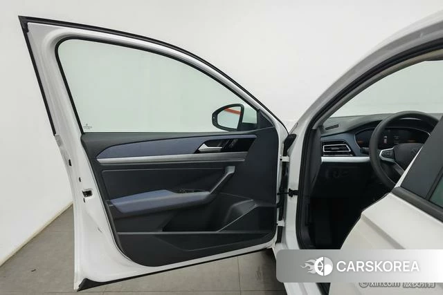 Volkswagen Lavida id 4258478 из Китая 17