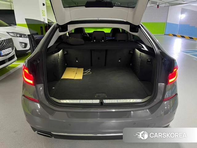 BMW 6 Series GT (G32) 2022 Серебристо-серый из Кореи, фото 3