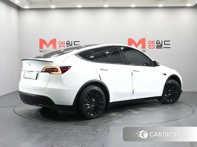 Tesla Model Y 2024 Белый из Кореи, фото 3