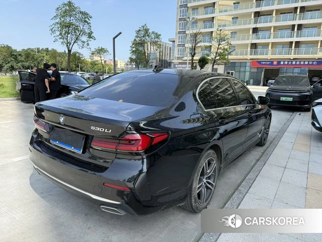 BMW 5 series 2021 Черный из Китая, фото 3