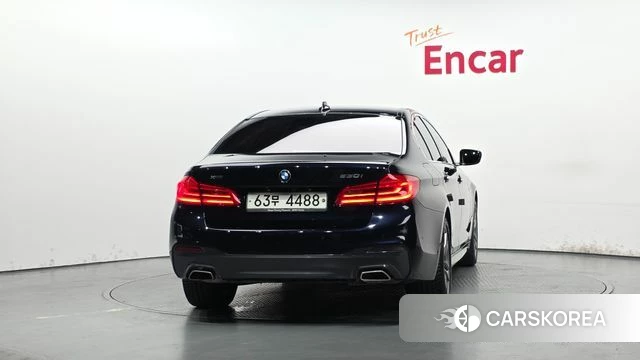 BMW 5 Series (G30) id 4339826 из Кореи 23