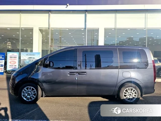 Hyundai Staria id 3599599 из Кореи 13