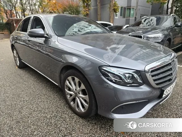 Mercedes-Benz E-Class W213 2018 Серый из Кореи, фото 5