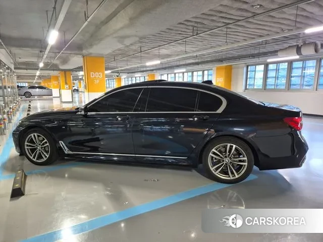 BMW 7 Series (G11) 2018 Черный из Кореи, фото 3