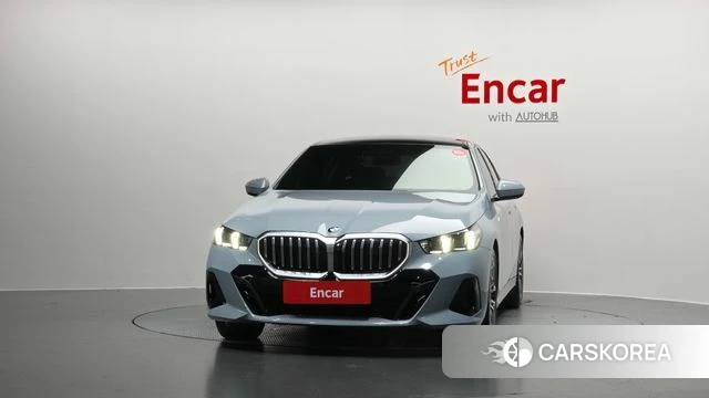 BMW 5 Series (G60) id 4493546 из Кореи 23