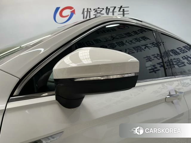 Volkswagen Tiguan L PHEV id 4399808 из Китая 11