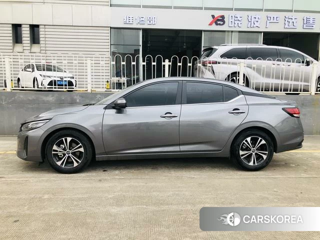 Nissan Xuan Yi 2025 Темно-серый из Китая, фото 3