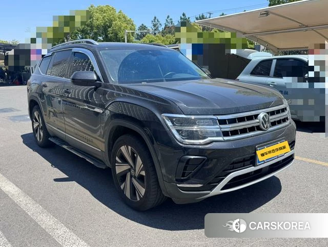 Volkswagen Tourang 2022 Черный из Китая, фото 3
