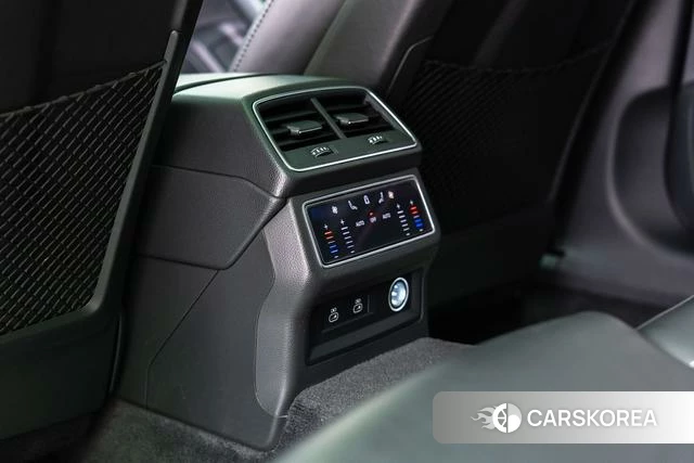 Audi A6L id 4210220 из Китая 18