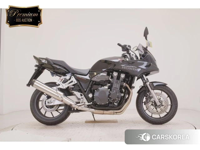 Проданный Honda CB1300SF BOLDOR 2025 из Японии