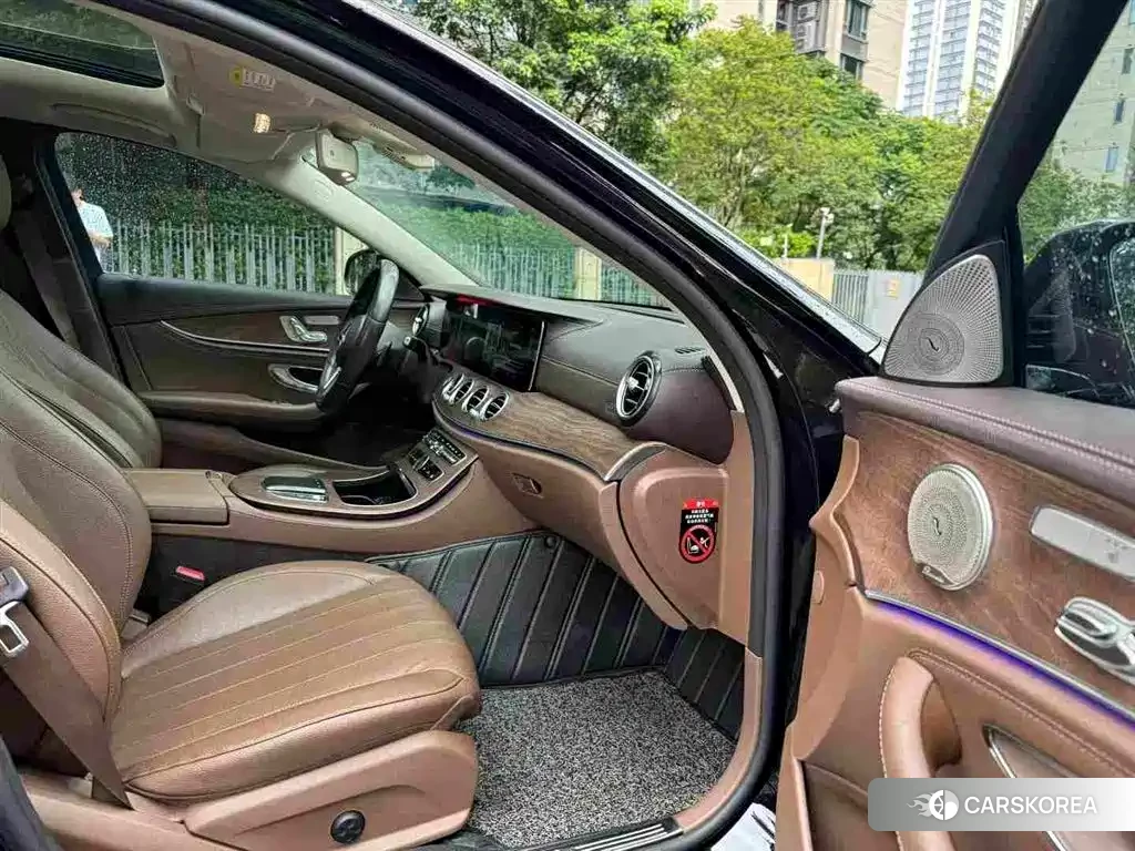 Mercedes-Benz E-Class 2018 Черный из Китая, фото 3