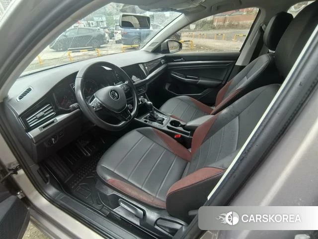 Volkswagen Bora 2022 Шампань из Китая, фото 5