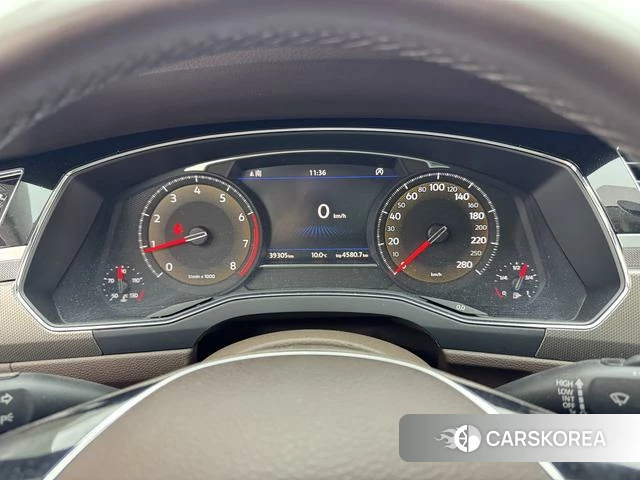 Volkswagen Huiang id 4258582 из Китая 21