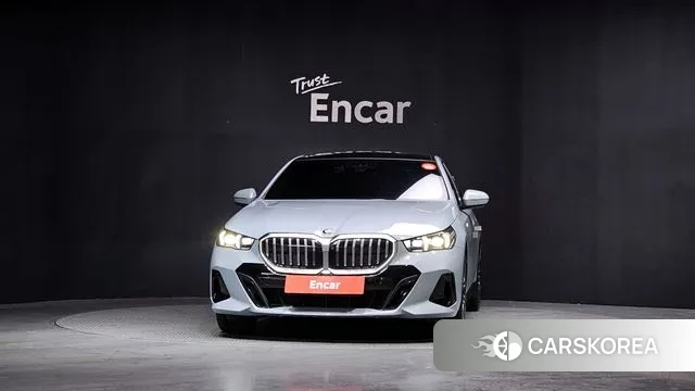 BMW 5 Series (G60) id 3614549 из Кореи 13