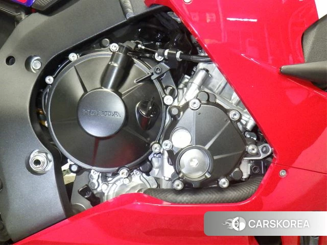 Engine photo