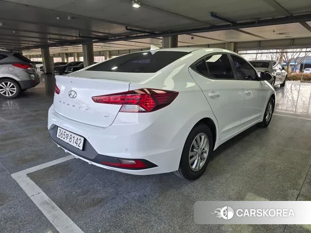 Hyundai The New Avante AD id 3742115 из Кореи 13