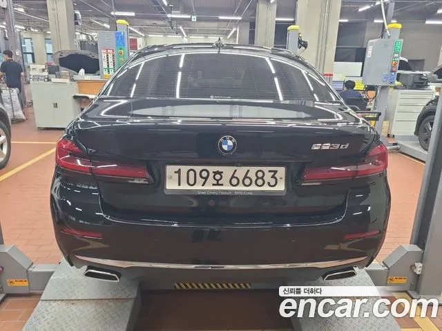 BMW 5 Series (G30) 2020 Черный из Кореи, фото 3