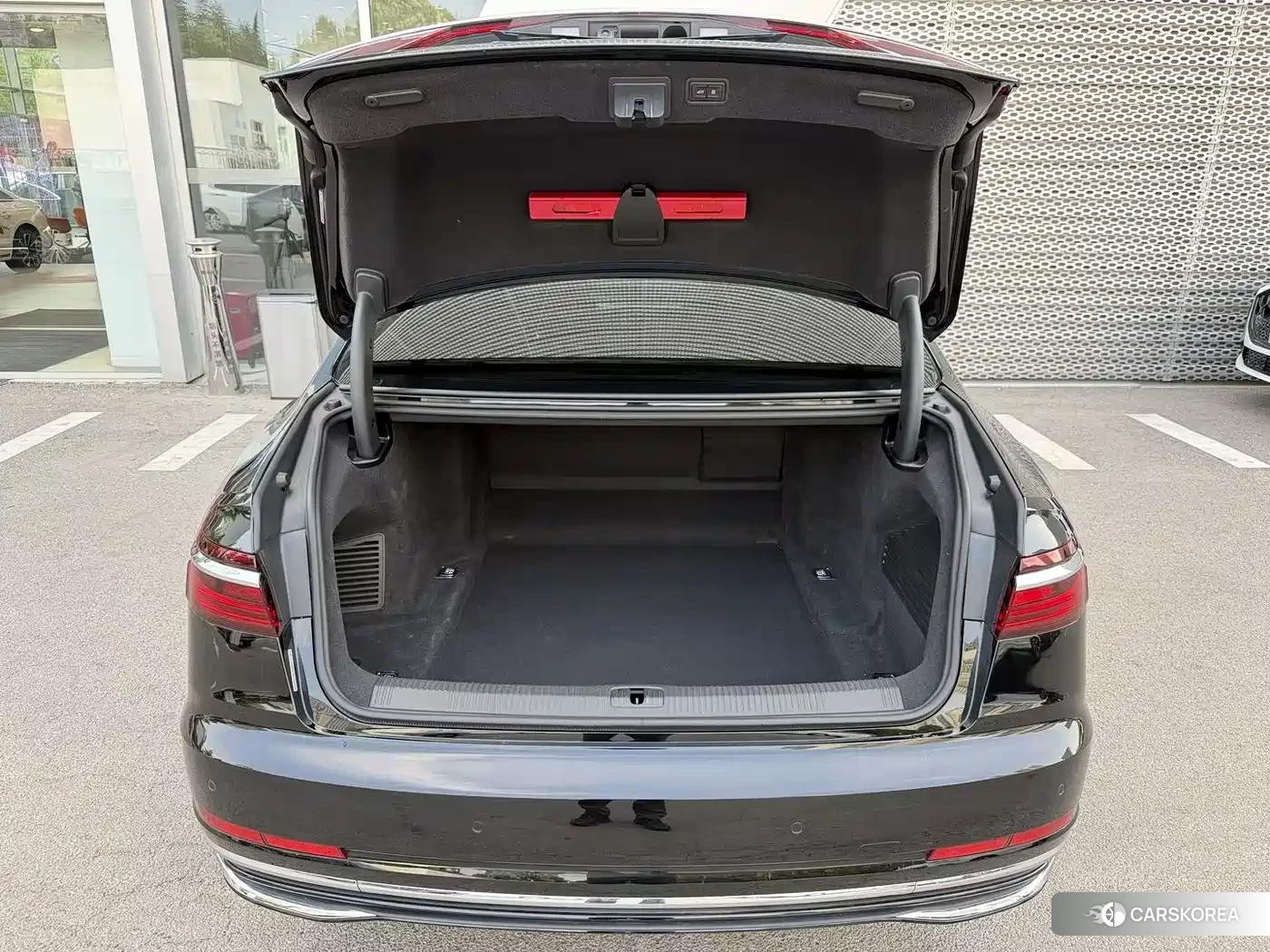 Audi A8 id 4548045 из Китая 19