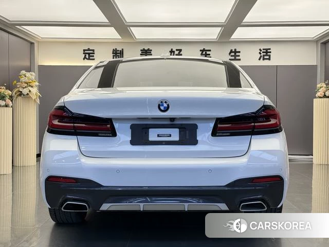 BMW 5 series PHEV 2021 Белый из Китая, фото 3