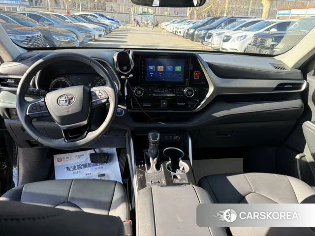 Toyota Highlander 2023 Черный из Китая, фото 3