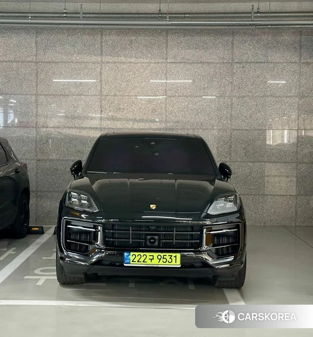 Porsche Cayenne (PO536) 2025 Черный из Кореи, фото 3
