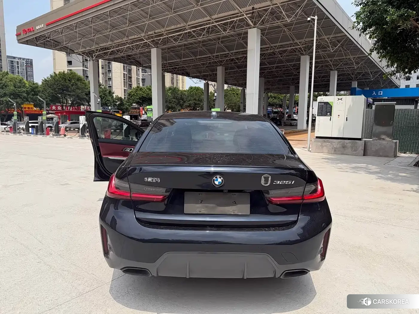 BMW 3 series 2023 Черный из Китая, фото 3
