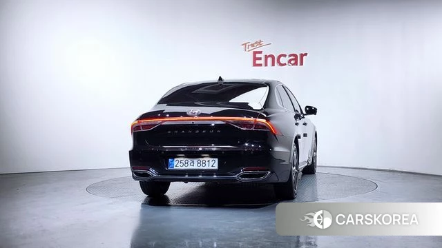 Hyundai The New Grandeur IG id 4195339 из Кореи 23