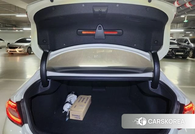 Hyundai Grandeur IG 2018 Белый из Кореи, фото 3
