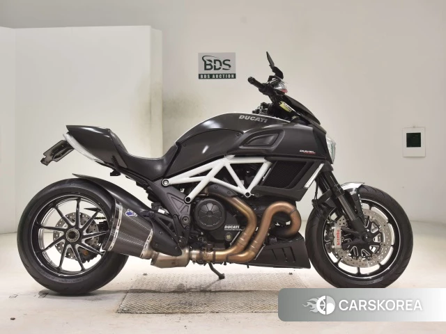 Ducati DIAVEL CARBON 2014 из Японии, фото 2